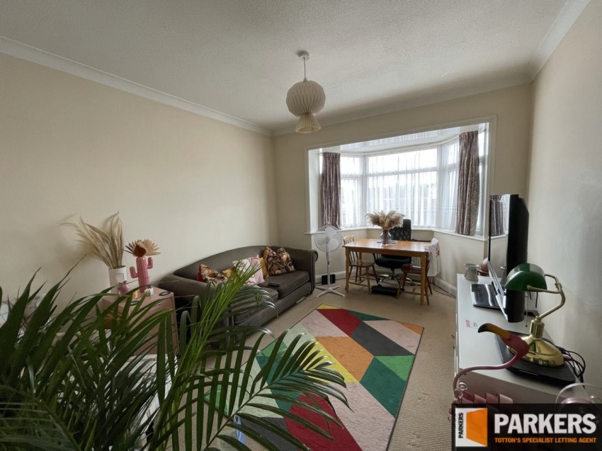 Images for 35 Shirley Road, Shirley