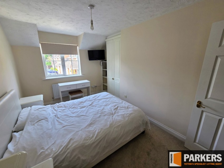 Images for Kirk Gardens, Totton
