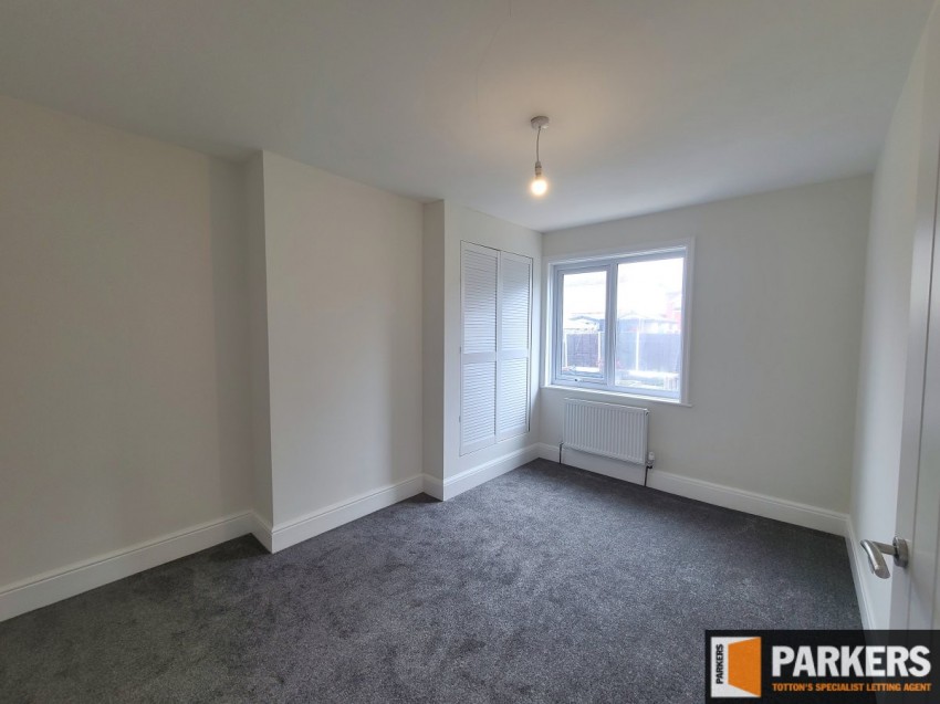 Images for King Georges Avenue, Shirley