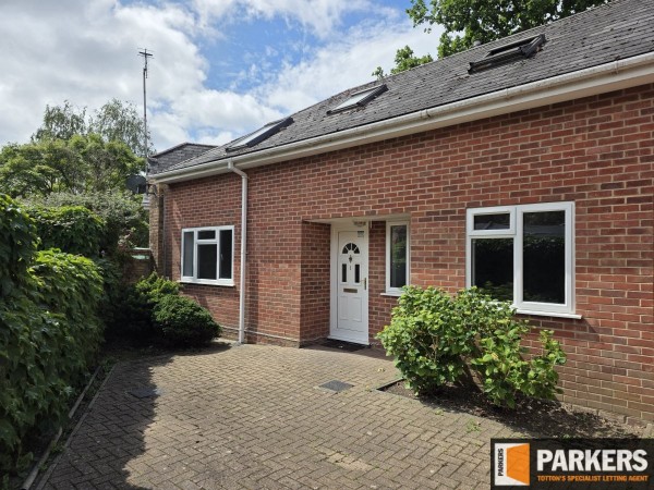 1a Norfolk Road, Shirley
